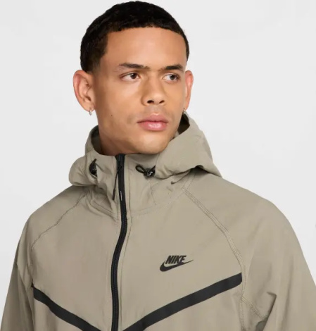 Ветровка Nike TECH WOVEN JACKET хаки HM7151-320
