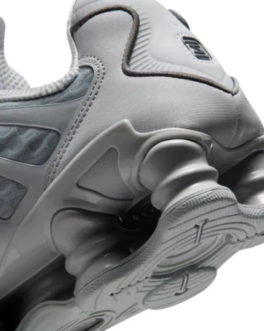 Кроссовки Nike SHOX TL серые AV3595-015
