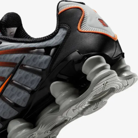 Кросівки Nike SHOX TL сіро-чорно-жовтогарячі AV3595-011
