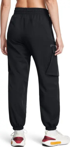 Спортивные штаны женские Under Armour UNSTOPPABLE CARGO черные 1386481-001