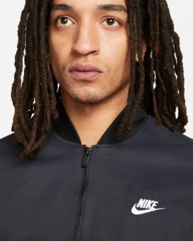 Куртка Nike M NK CLUB WVN UL BOMBR JKT чорна DM6821-010