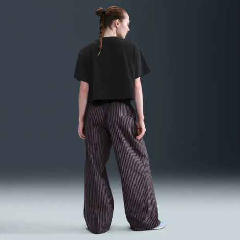 Футболка женская Nike SPORTSWEAR CLUB LOOSE CROPPED черная HV4947-010