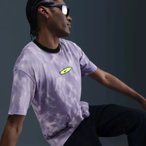Футболка Nike SPORTSWEAR MAX90 фиолетово-сиреневая HJ0764-537