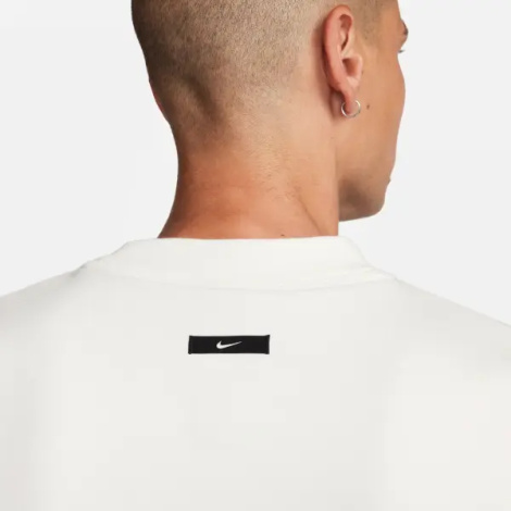 Футболка Nike SPORTSWEAR TECH FLEECE RE-IMAGINED OVERSIZED молочная FB8165-133