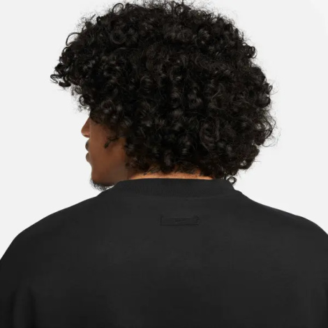 Футболка Nike SPORTSWEAR TECH FLEECE RE-IMAGINED OVERSIZED черная FB8165-010