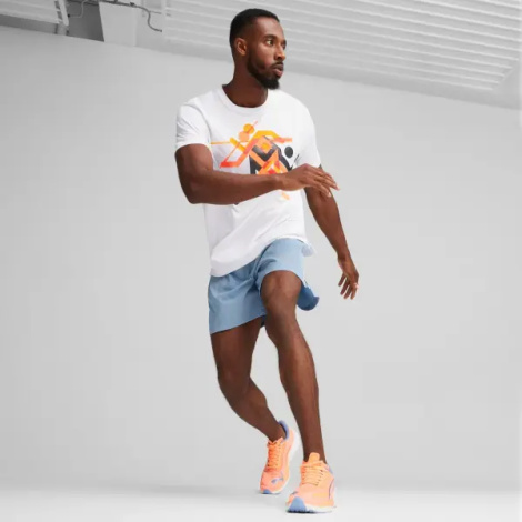 Футболка Puma RUN FASTER ICONS белая 525000-02