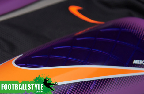 Футбольные щитки Nike Mercurial Lite Shinpads