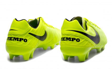 Футбольные бутсы Nike Tiempo Mystic V FG
